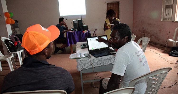 Rede Comunitária na cidade de Penalva conecta quilombolas Rede Comunitária na cidade de Penalva conecta quilombolas